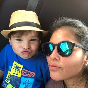 Meet your Posher, Gladysgladys